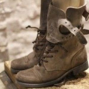 ALL SAINTS DAMISI RARE STONE MILITARY BOOTS